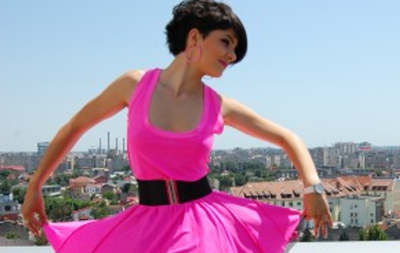 VJ Oana, balerină la zeci de metri înălţime!