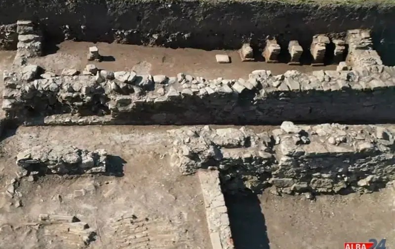 Case cu încălzire în pardoseală, din perioada romană, descoperite la Alba Iulia: Romanii aveau și 30 de grade în case, iarna