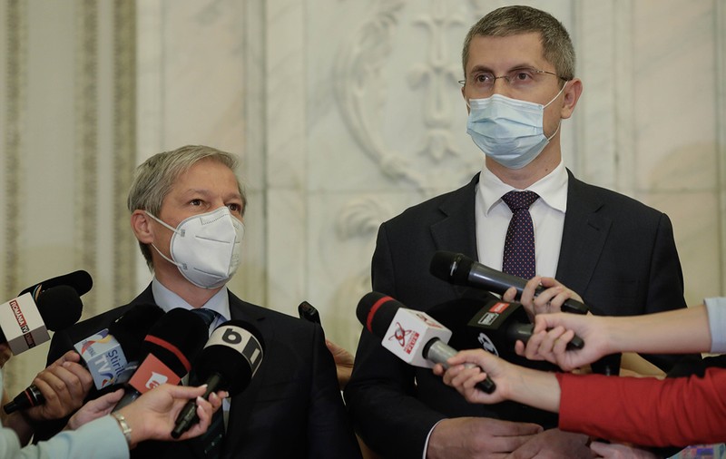 Barna și Cioloș resping revenirea la guvernare cu Florin Cîțu: „Nu mai are susținerea USR-PLUS”