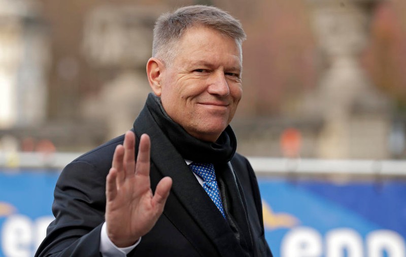 Preşedintele cheamă partidele la consultări, joi, pentru nominalizarea unui nou premier. Klaus Iohannis a discutat cu Ludovic Orban, după demitere (surse)