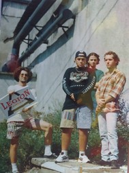 Legion (st-dr) Otto Ulman (chitară), Rudolf Stauder (voce), Ciprian Tarța (tobe), Csaba Szöllösy&nbsp; (chitară bass)