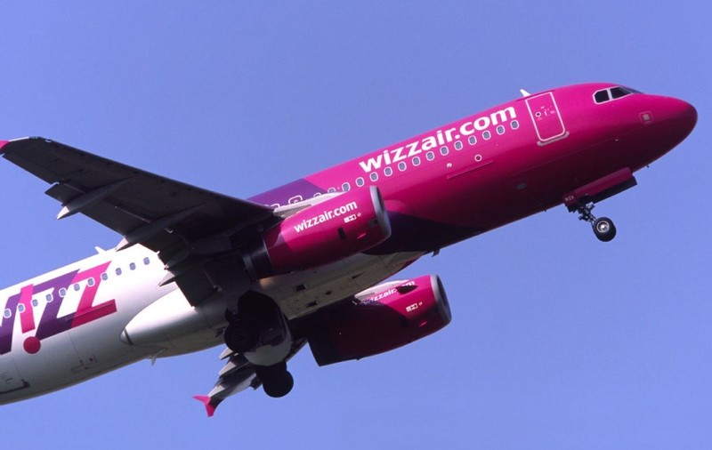„Zici că eram băgați într-un blender”: zborul Wizz Air Cluj-Catania, redirecționat spre Palermo, din cauza furtunii