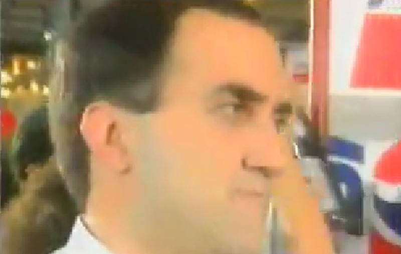 Îl mai ţineţi minte pe ALEXANDRU BINDEA? Cum arată ACTORUL din prima RECLAMĂ ROMÂNEASCĂ despre STICLA LA UN LITRU! FOTO