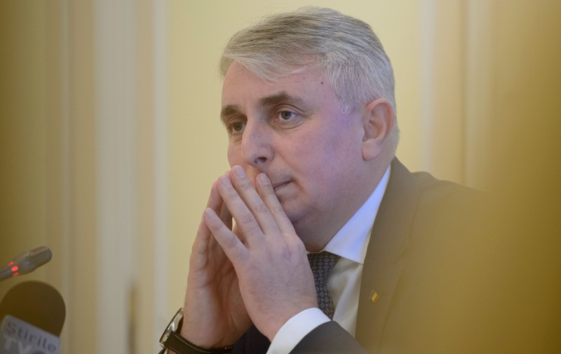 Deputatul Mihai Fifor îi cere demisia ministrului Lucian Bode, după tragedia de la Alba Iulia: „Unicul lucru onorabil pe care îl mai poate face”