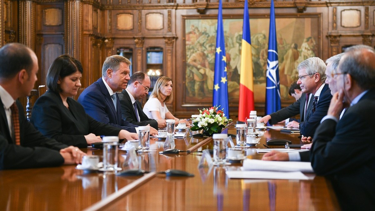 Klaus Iohannis si comisia de la venetia, intalnire