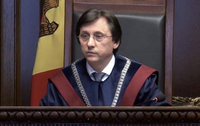 Președintele Curții Constituționale din Moldova a demisionat!