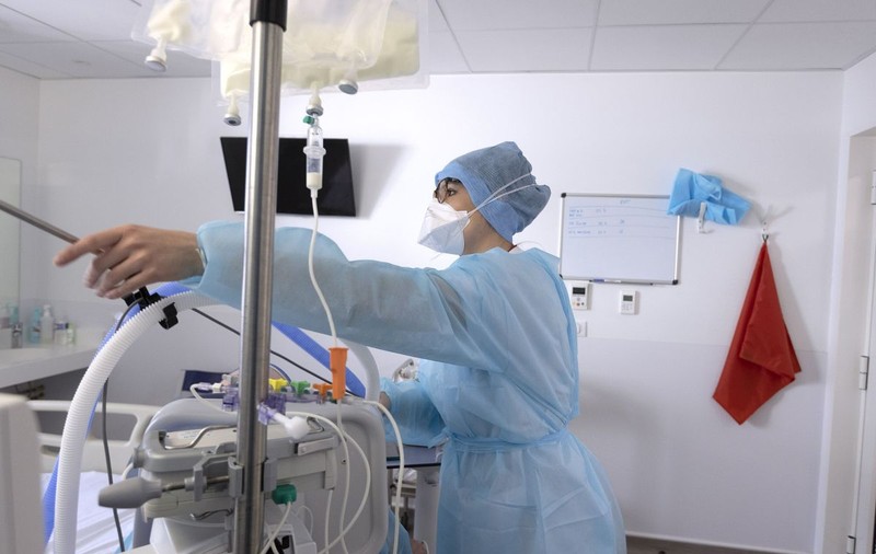 Al doilea deces la un pacient infectat cu tulpina Delta, vaccinat complet. Șefa INSP: „Aceste cazuri nu trebuie să ne îngrijoreze”