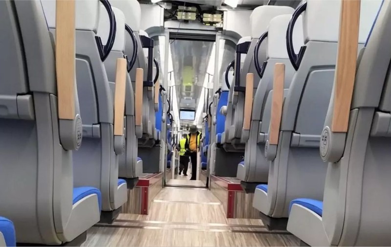 Primul tren Alstom Coradia, pe ruta Bucureşti-Braşov, intră în circulație din noiembrie, după un an de așteptare