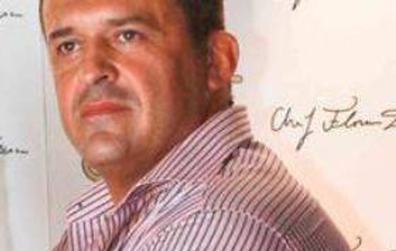 După ce a recunoscut că DIVORȚEAZĂ de TEO TRANDAFIR, Constantin Iosef S-A DISTRAT în CLUB cu altă FEMEIE! 