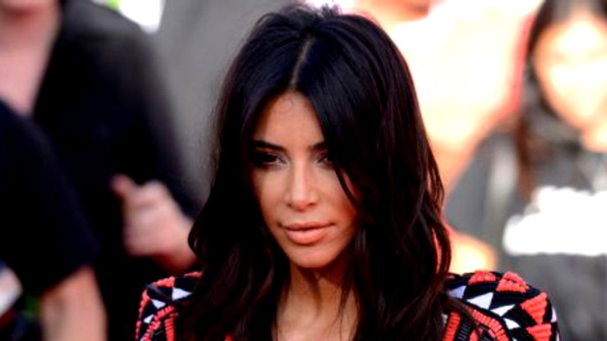 Kim Kardashian și-a rugat fanii să se roage. Ce a pățit vedeta