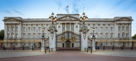 Ducii de Sussex au avut în Palatul Buckingham un birou deservit de o echipă de 15 angajați, majoritatea specialiști în comunicare