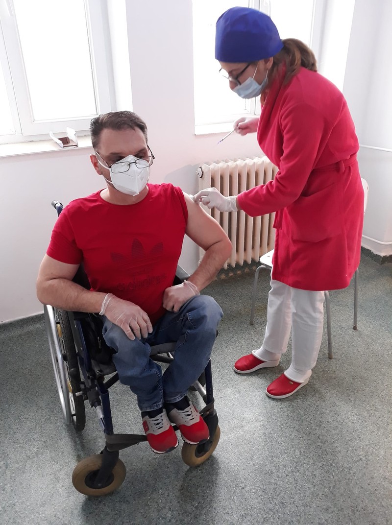 Robert Gavrilescu, la vaccinare