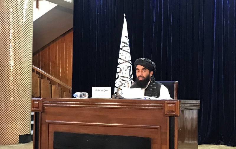 Liderul suprem taliban din Afganistan cere implementarea deplină a legii sharia - execuții publice, biciuiri și amputări de membre