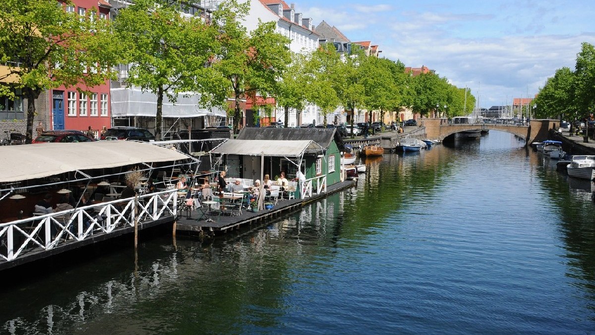 Vedere a canalului christianshavn pe christianshavn amager copenhagen denmark