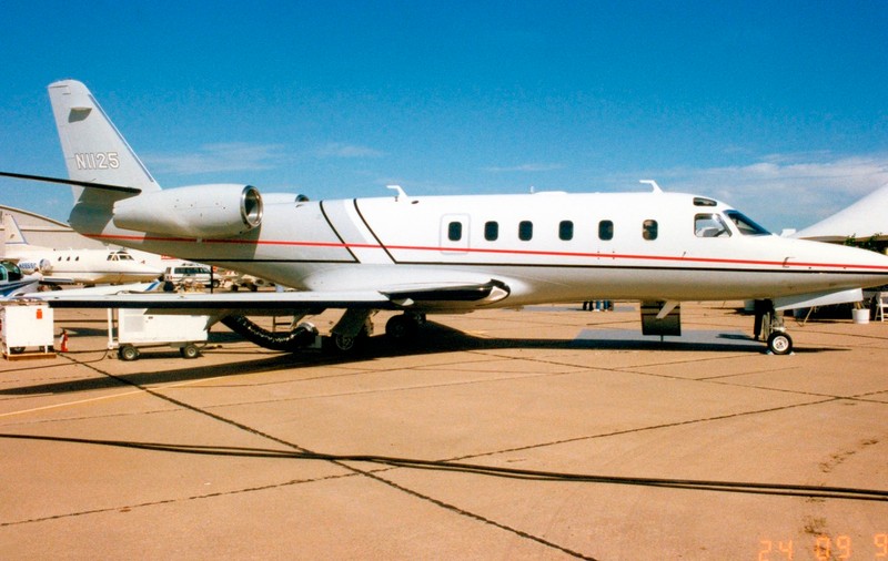 Cinci persoane au murit după ce un avion s-a prăbușit și a luat foc în Virginia, SUA