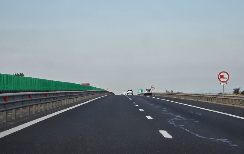 19 apeluri la 112 după ce un bărbat a mers cu tricicleta pe contrasens, pe Autostrada A1. Ce amendă a primit