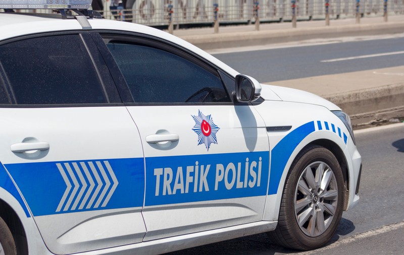 Nouă români, răniți într-un accident în Turcia. S-au răsturnat cu microbuzul în drum spre aeroportul din Istanbul