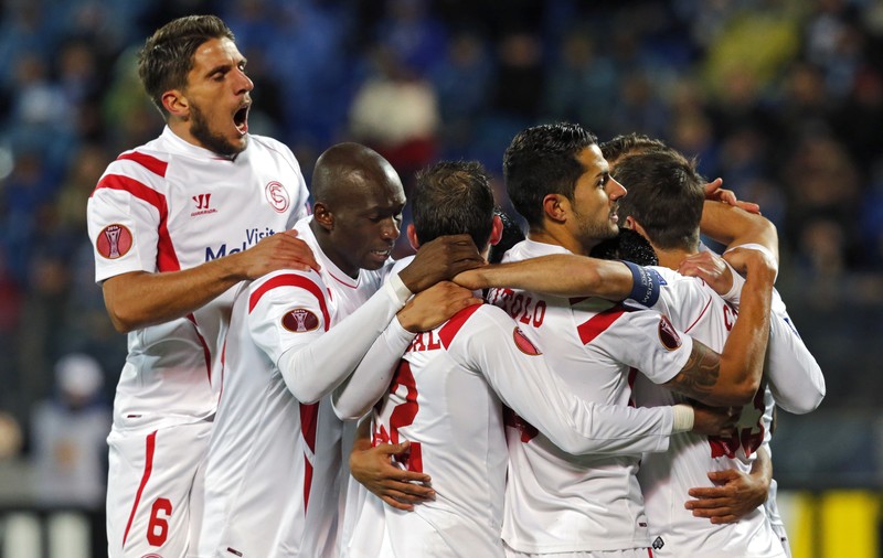 Fiorentina, Dnepr, Sevilla și Napoli, în semifinalele Ligii Europa