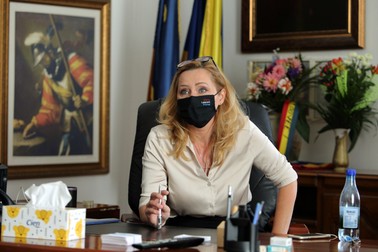 Prima zi, primele semnături şi decizii ca edil