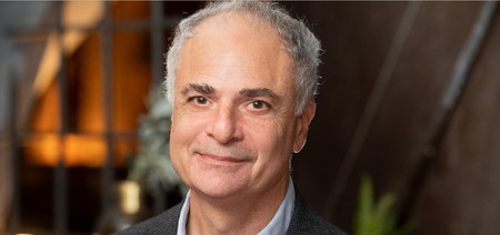 Pierre Hazan a fost corespondent de război înainte de a se specializa în mediere de conflict și drept internațional | Foto: Robert-Bosch Foundation