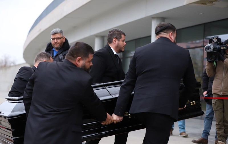 Primele imagini de la Arena Națională. Sicriul cu Helmut Duckadam a ajuns la sectorul VIP
