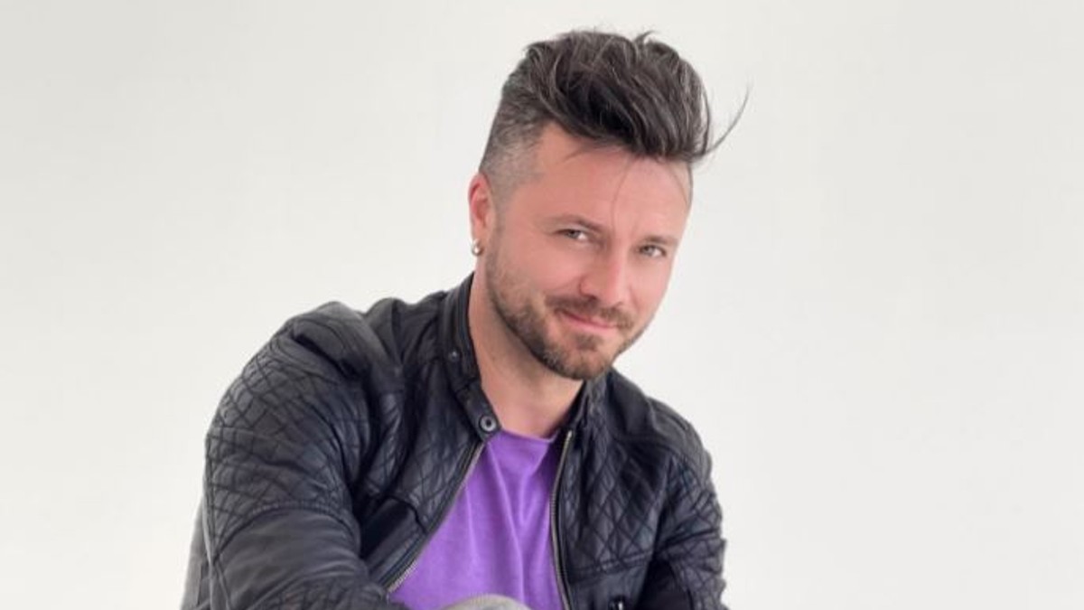 Tavi Clonda participă la „Splash! Vedete la apă”