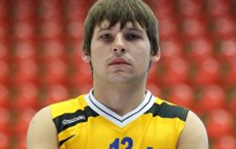 A murit din cauză că a fost abandonat în stradă! Baschetbalistul Andrei Lefter va fi înmormântat marți la Cimitirul Mihai Bravu din Ploieşti!