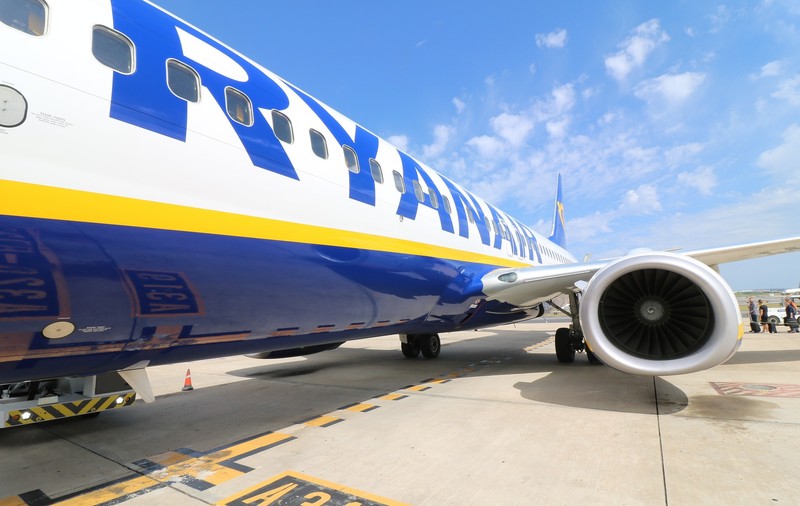 Ryanair își anulează 80% din zboruri până în luna mai