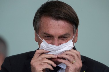 Președintele Braziliei, Jair Bolsonaro, a minimalizat de la bun început gravitatea epidemiei care a făcut ravagii în țara sa FOTO: EPA