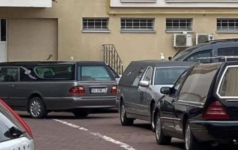 Un fost polițist spune că i s-a cerut șpagă la morga din Suceava. Banii au fost puși într-o cutie de pantofi. Procurorii au deschis dosar penal