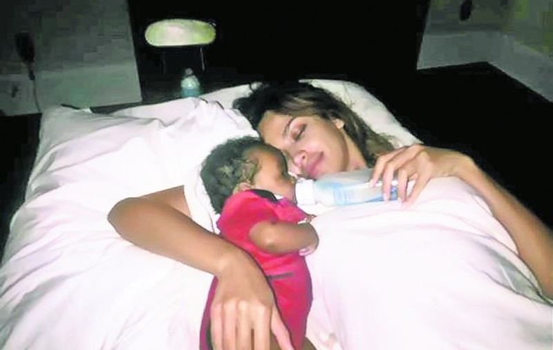 Mădălina Ghenea și-a vizitat fiul adoptat în Haiti 