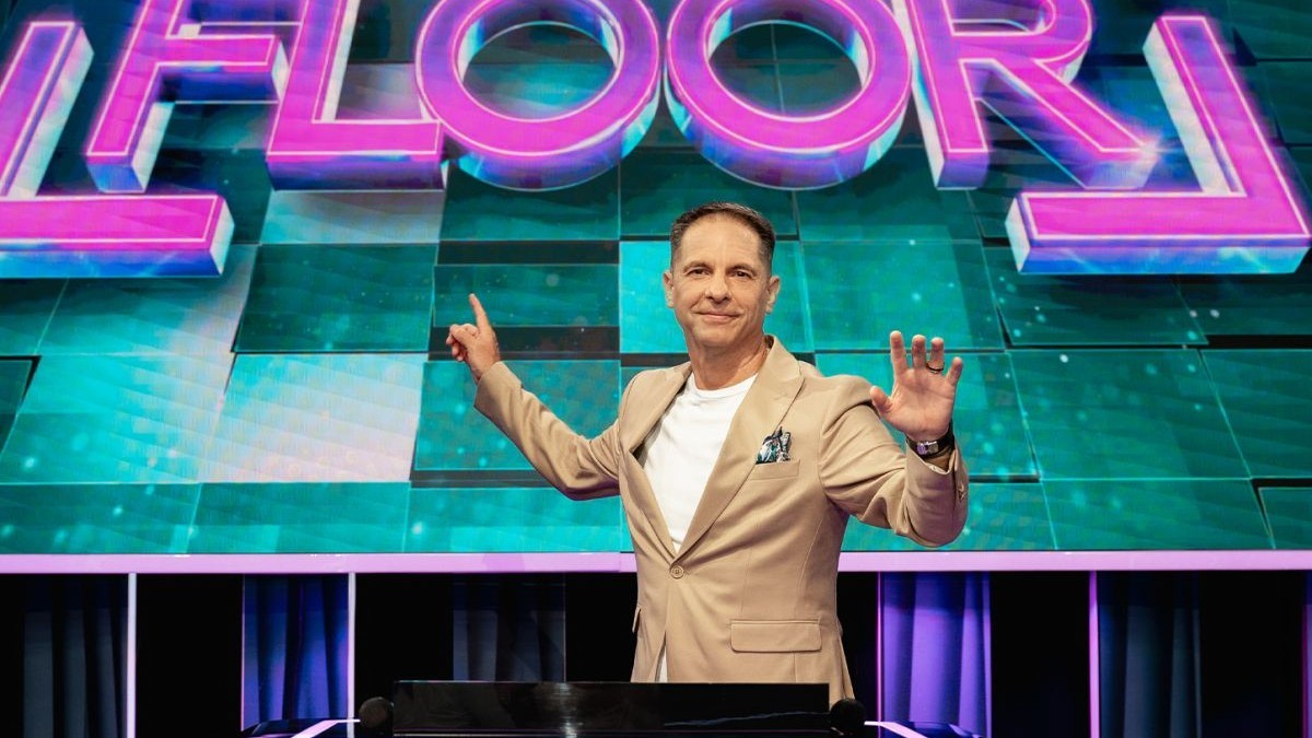 Dan Negru prezintă emisiunea „The Floor” | Foto: Kanal D
