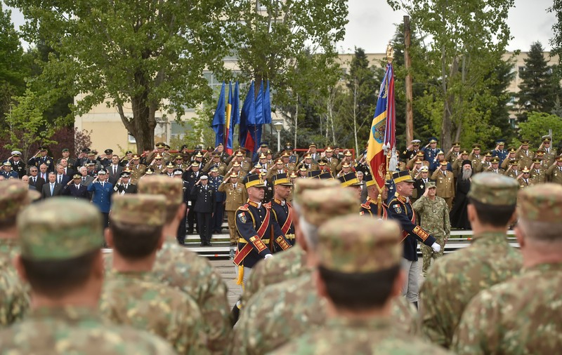 O radiografie a incompetenței și a nepăsării criminale. Armata Română nu are nevoie de inamici, căci are generali