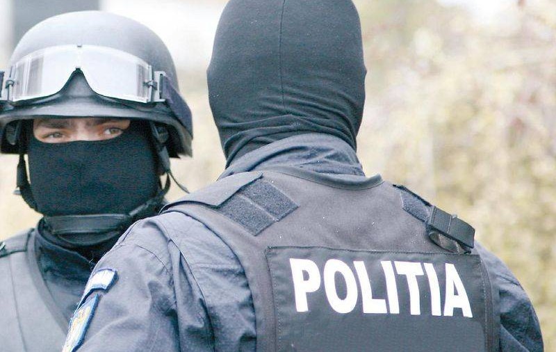 Doi fotbalişti care au jucat la FC Vaslui, AUDIAŢI ÎNTR-UN DOSAR CU TRAFIC DE MINORI
