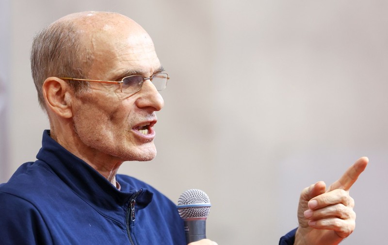 Cristian Tudor Popescu întreabă dacă Nicușor Dan trebuie să refuze un loc în Consiliul pentru Pace al lui Trump, care costă un miliard de dolari