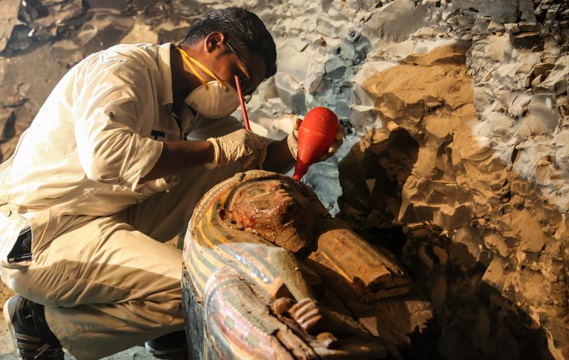 GALERIE FOTO| Noi mumii într-un mormânt descoperit în apropiere de Luxor în Egipt