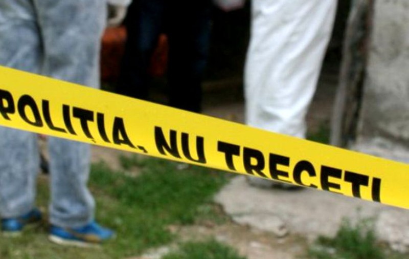 Crimă şocantă în Alba. Un bărbat şi-a decapitat fratele cu toporul