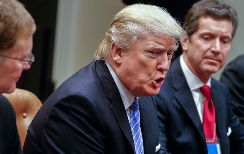 Donald Trump a semnat ordinul pentru ridicarea zidului la granița cu Mexic. Construcția va începe în câteva luni
