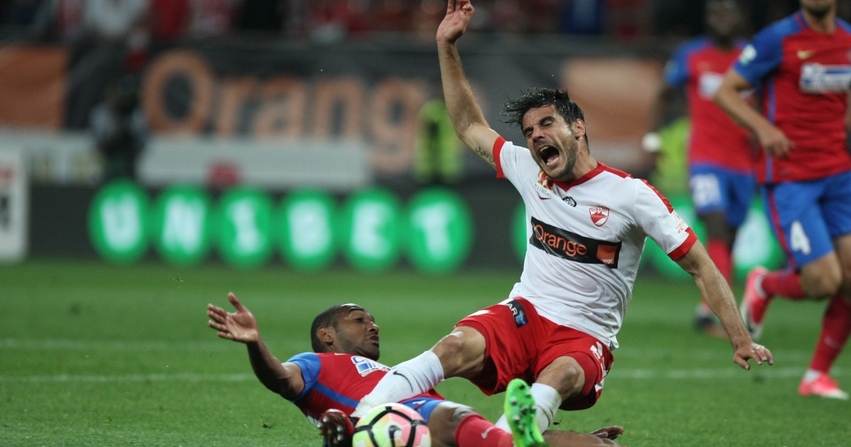 Reacții după Dinamo - FCSB 2-1. Specialiștii au apreciat că De Amorim l-a luat cu fulgi cu tot pe Romera