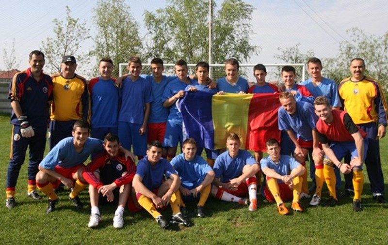 Naţionala U17 a României mănâncă doar alimente bio