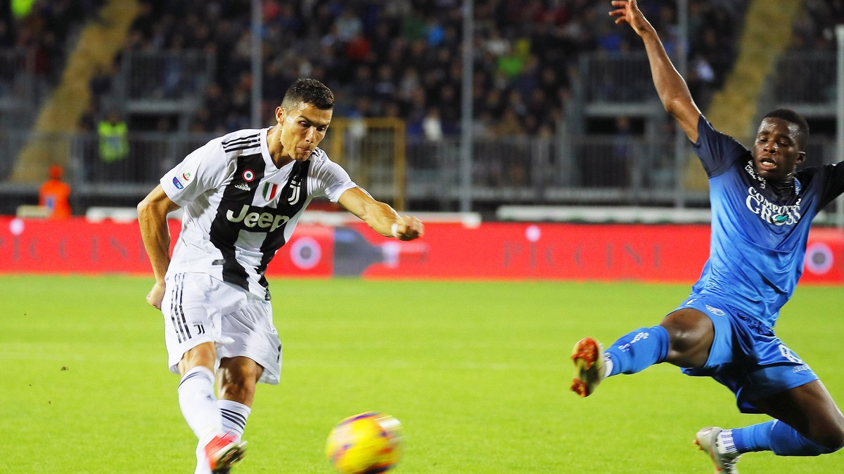 Cristiano Ronaldo, dublă pentru Juventus. Napoli s-a salvat pe final în fața Romei. Azi, Lazio - Inter