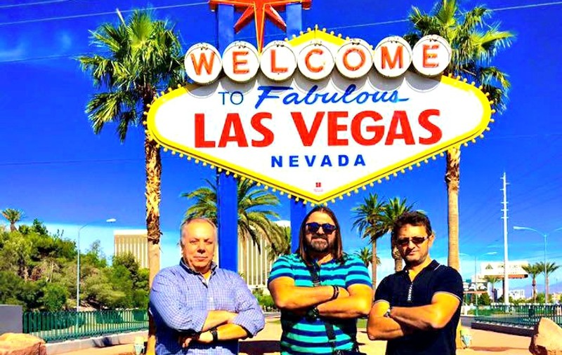 FOTO EXCLUSIV  Totul despre viața lui Gheorghe Gheorghiu în Las Vegas. O ”arde” ca la 20 de ani!