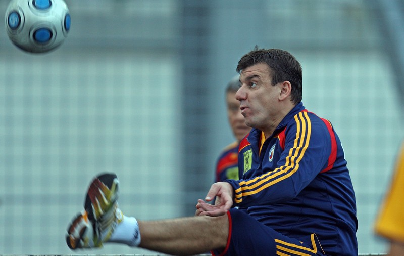 Daniel Prodan, incident incredibil! Vameșii români i-au ”reținut” ceasul făcut cadou de UEFA! EXCLUSIV