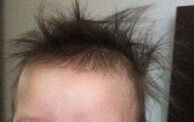 Ce DRĂGĂLAȘ este băiețelul Elenei Gheorghe! Uite-l abia trezit din somn! FOTO ÎN ARTICOL