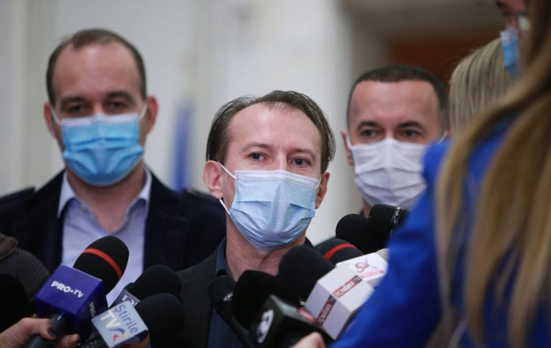 SURSE: PNL a votat demararea negocierilor pentru fuziunea cu PMP, partid fondat de Traian Băsescu