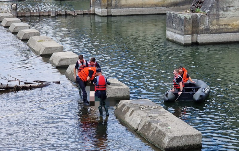 Un bărbat a murit înecat în Crişul Repede, în zona barajului Ioşia din Oradea