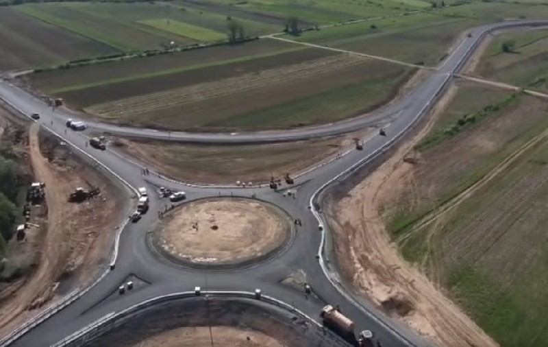 Încă o porțiune din Autostrada Transilvania A3 este aproape gata. Cum avansează lucrările la Nodul Românași
