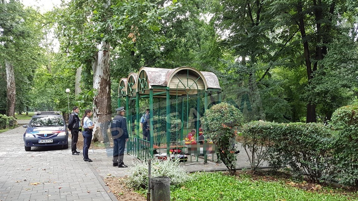 Un bărbat s-a spânzurat într-un parc din Satu Mare. Martorii n-au sunat la 112, ci au așteptat să vină un echipaj de poliție