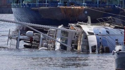 Remorcherul scufundat în Portul Midia, la 26 de metri adâncime, va fi scos din mare. De două luni, trei marinari sunt de negăsit