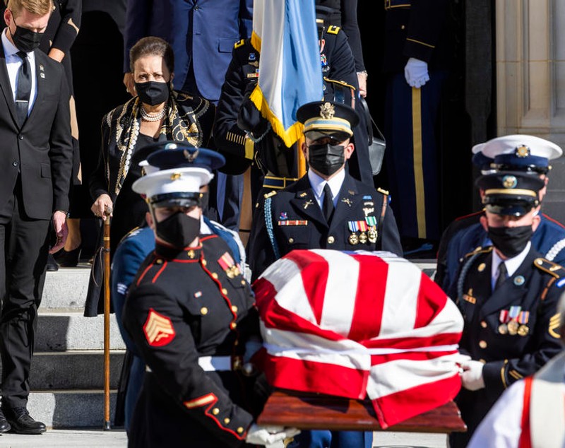 Funeralii naţionale pentru Colin Powell, primul secretar de stat de culoare al SUA. La ceremonie au participat Biden, Obama și Bush